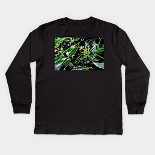 Holly Leaves Kids Long Sleeve T-Shirt